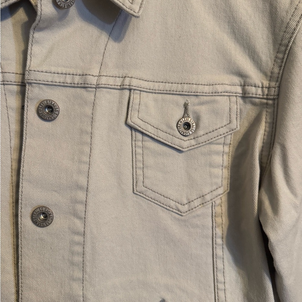 Levi's Women’s Like-New Cream Jean Denim Jacket - Picture 2 of 8